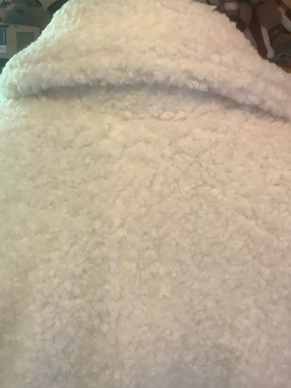 White Faux fur Double-Breasted Teddy trench style Coat - Picture 6 of 10